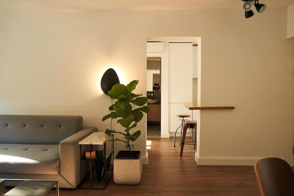 Ultracentral Two Rooms Apartment In Bukarest Eksteriør billede
